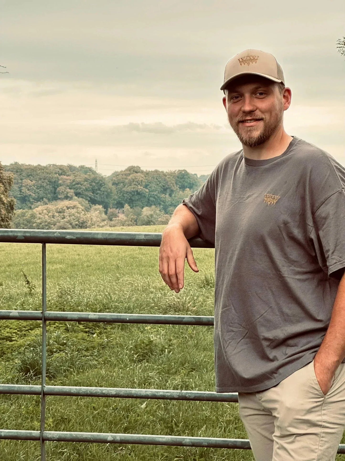 WanderWest Campfire Tee – Charcoal - WanderWest