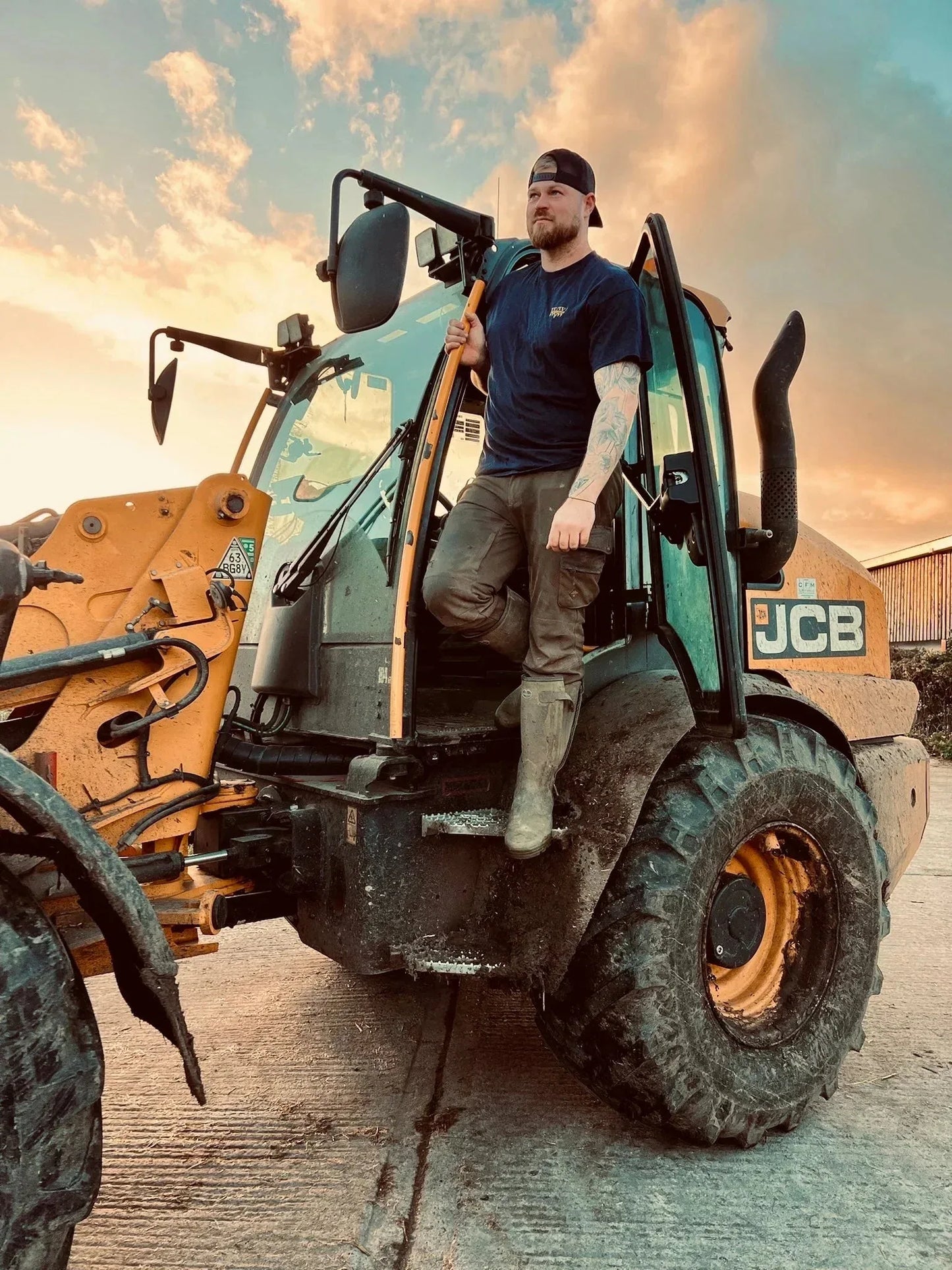 WanderWest Coastal Trail Tee – Navy - WanderWest